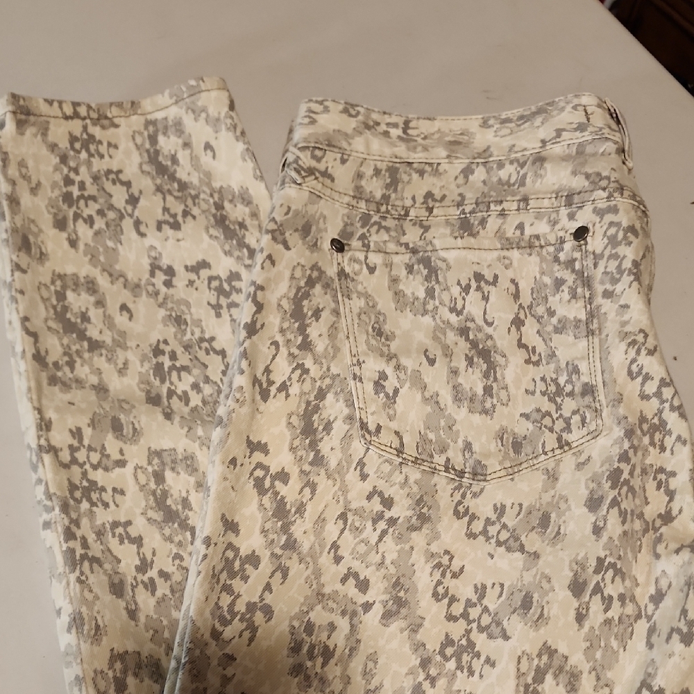 Free People Cream and Gray Patterned Jeans